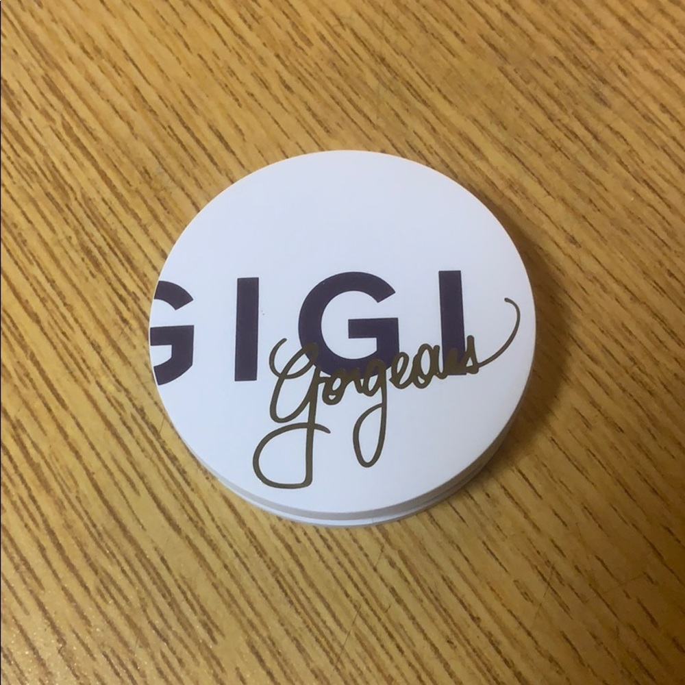 Gigi Gorgeous Contour